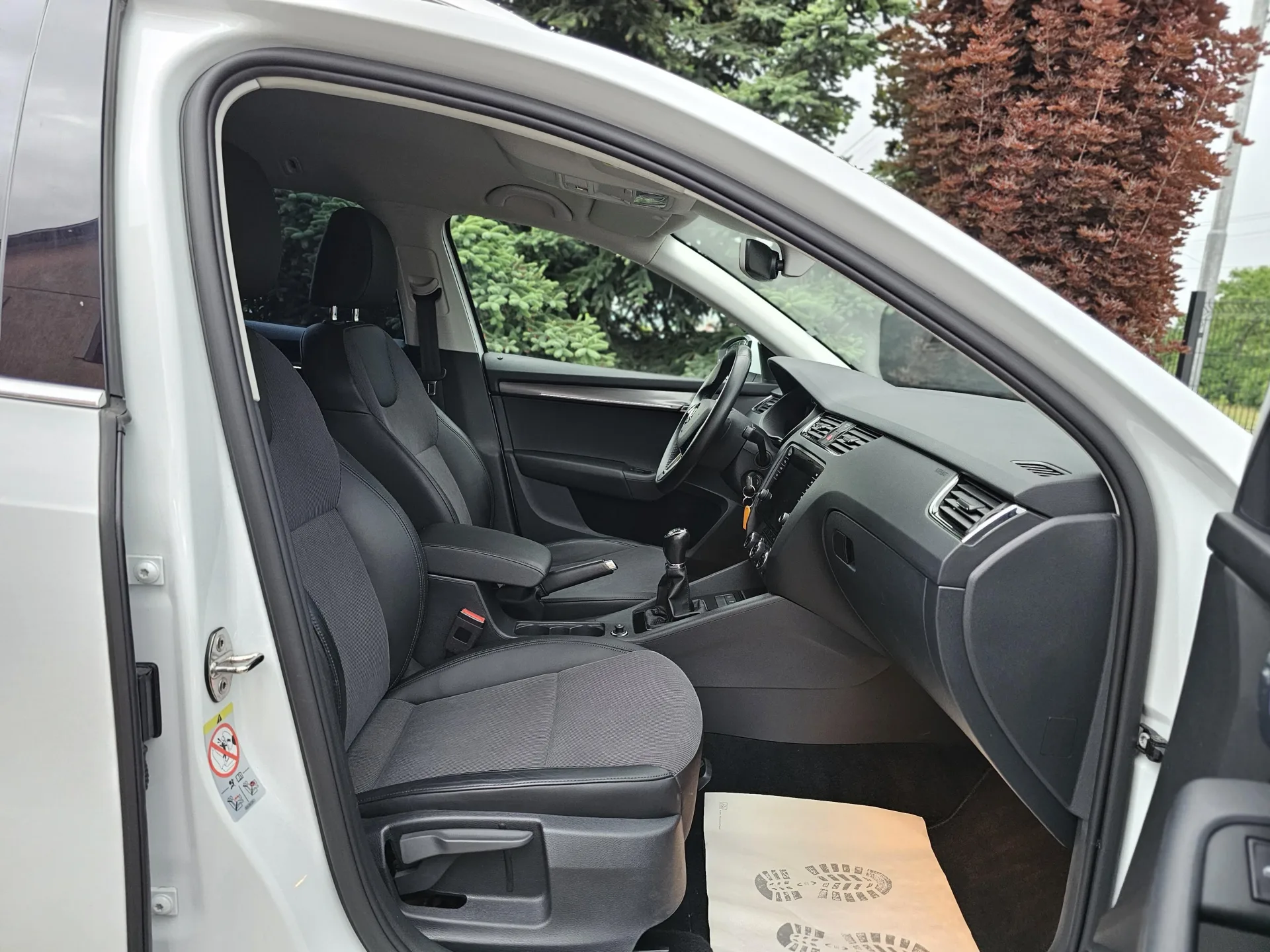 Škoda Octavia III 1.6 TDi Style (2019, Bílá perleť) – fotografie vozidla 15 z 22