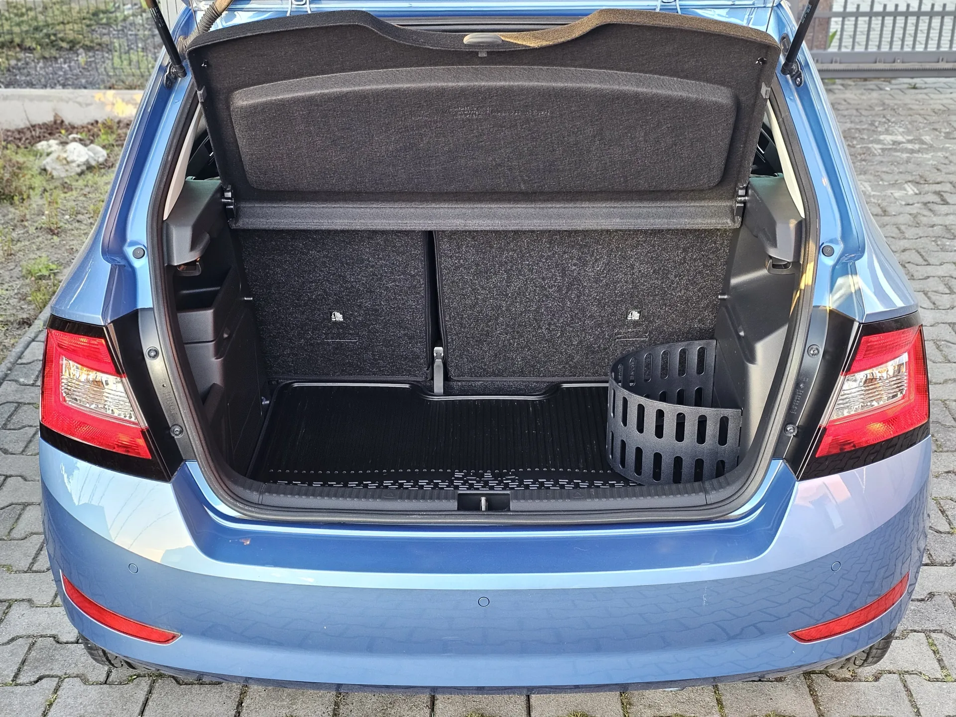 Škoda Fabia III 1.0 MPI Soleil (2019, Modrá metalíza) – fotografie vozidla 19 z 20