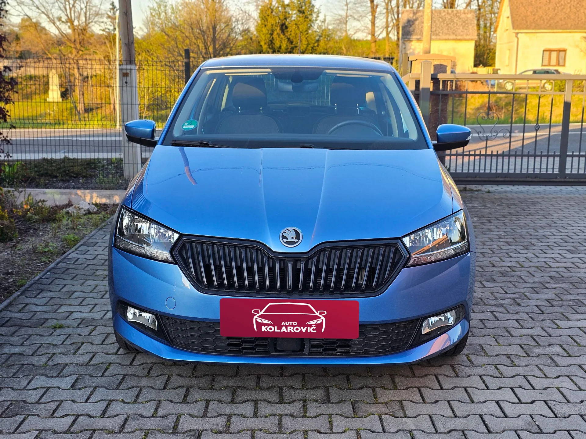 Škoda Fabia III 1.0 MPI Soleil (2019, Modrá metalíza) – fotografie vozidla 2 z 20