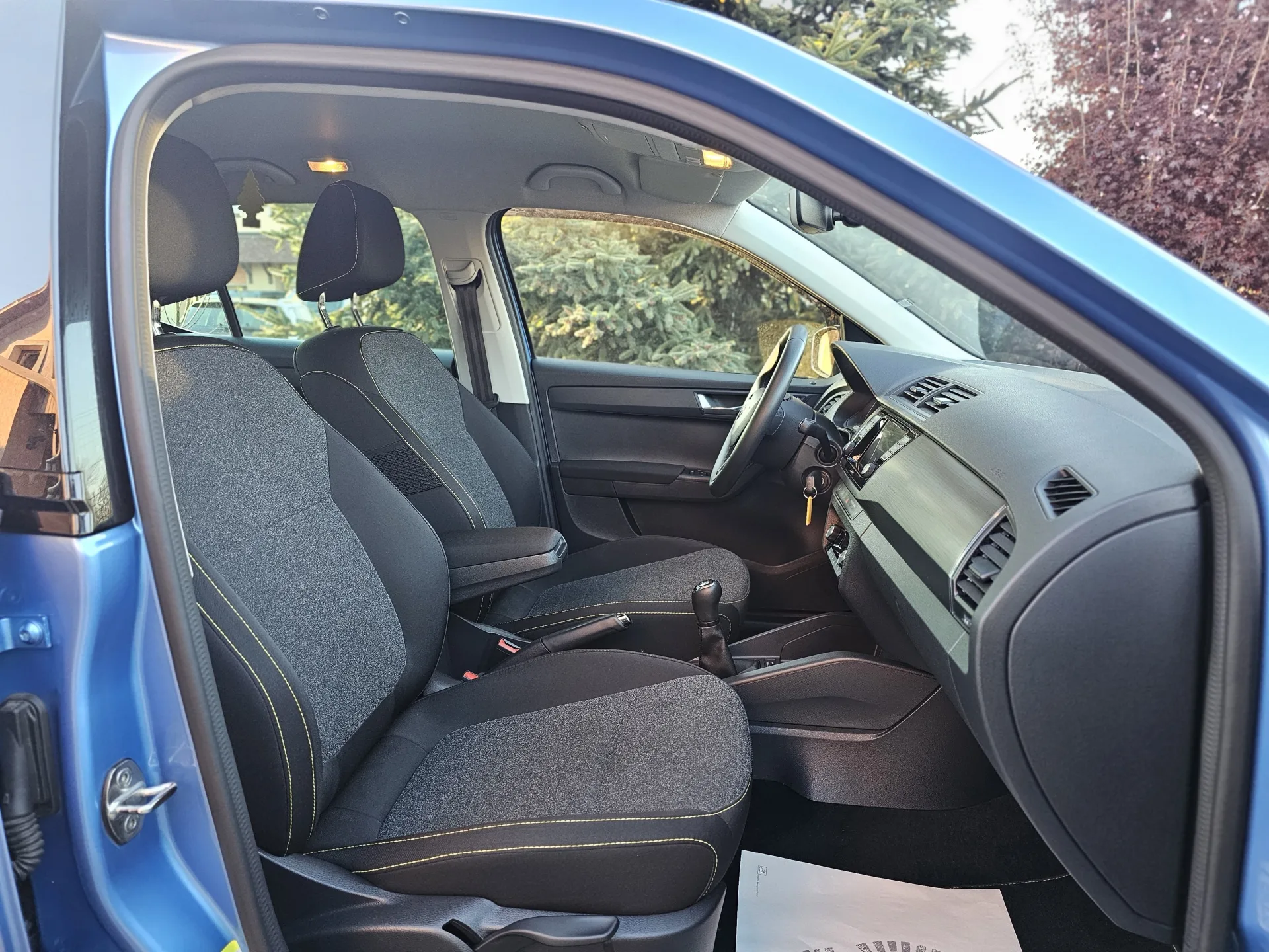 Škoda Fabia III 1.0 MPI Soleil (2019, Modrá metalíza) – fotografie vozidla 15 z 20