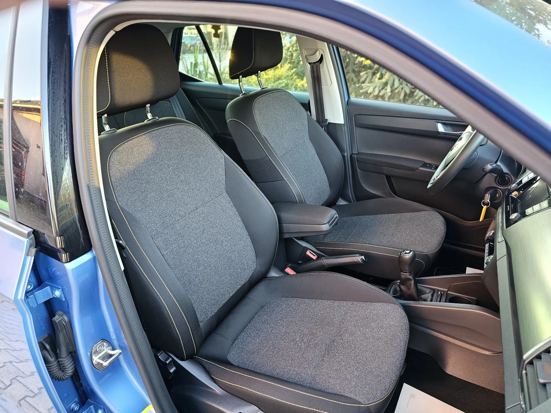 Škoda Fabia III 1.0 MPI Soleil (2019, Modrá metalíza) – fotografie vozidla 14 z 20