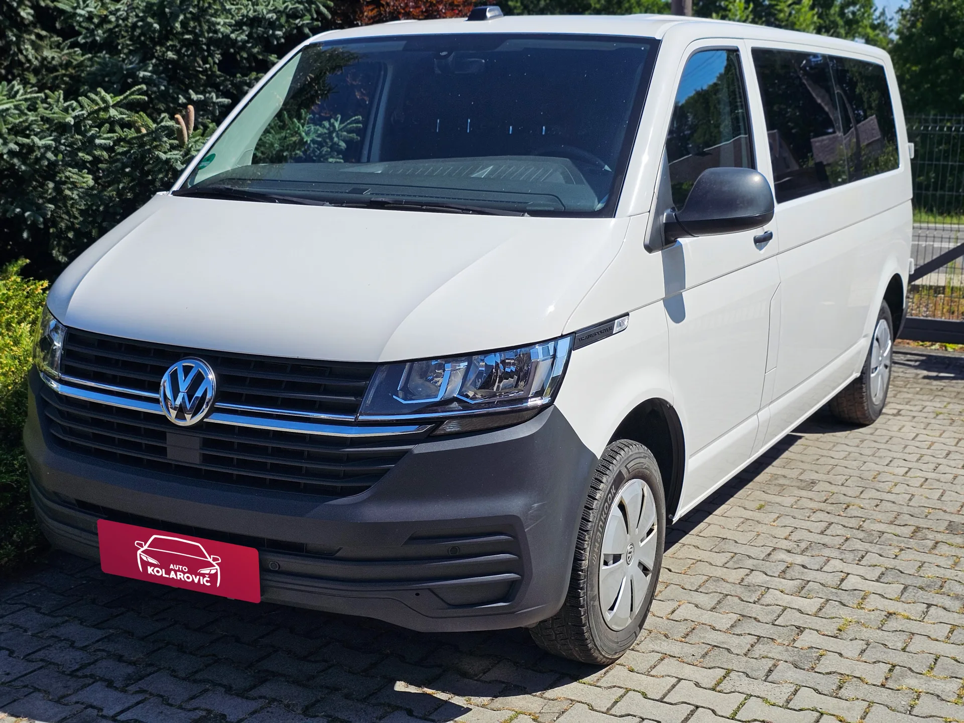 Volkswagen Transporter 2.0 TDi Long (2022, Bílá) – hlavní fotografie vozidla