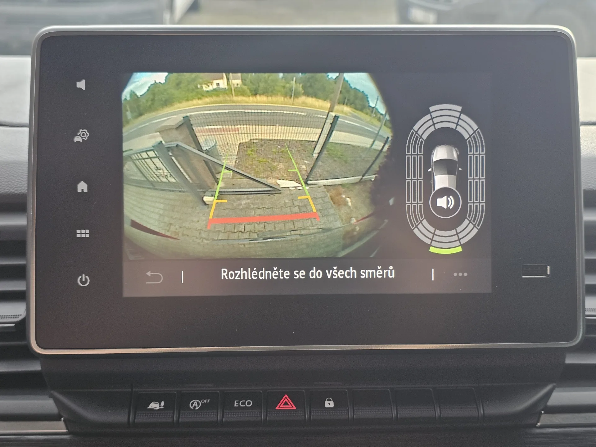 Renault Trafic 2.0 DCI L2H1 (2023, Šedá metalíza) – fotografie vozidla 16 z 24
