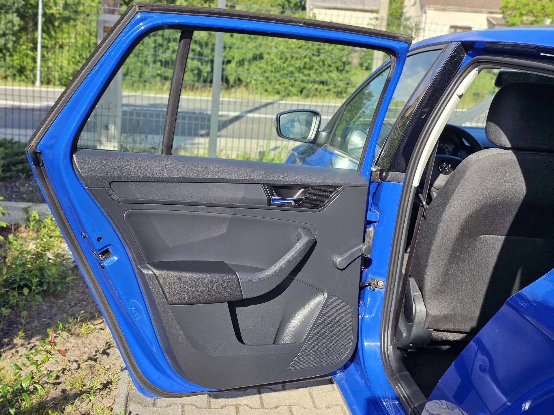 Škoda Rapid 1.0 TSi (2018, Modrá) – fotografie vozidla 17 z 22