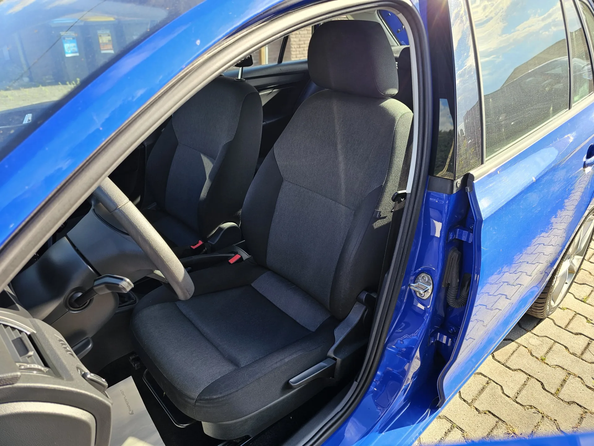 Škoda Rapid 1.0 TSi (2018, Modrá) – fotografie vozidla 11 z 22