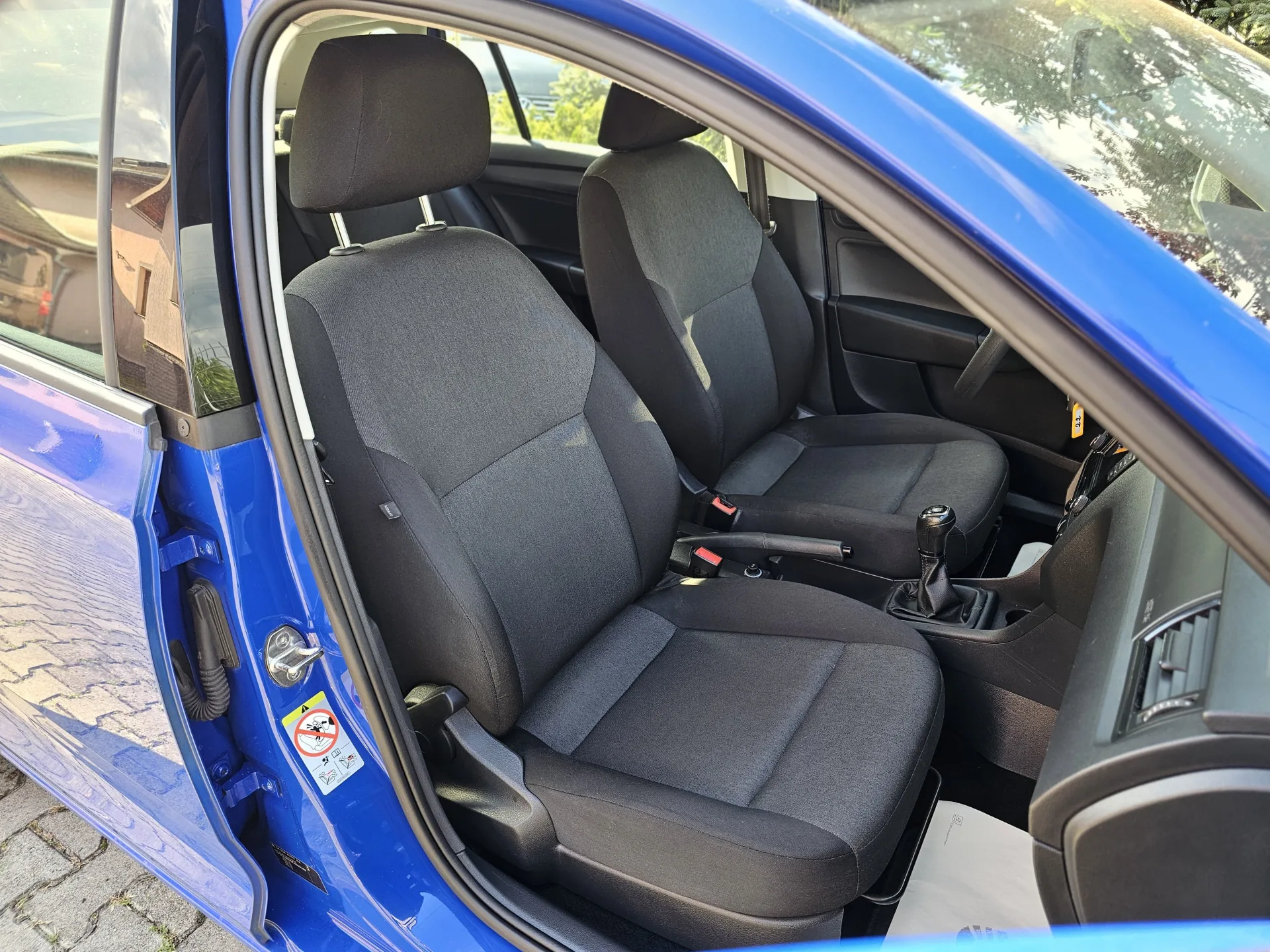 Škoda Rapid 1.0 TSi (2018, Modrá) – fotografie vozidla 14 z 22