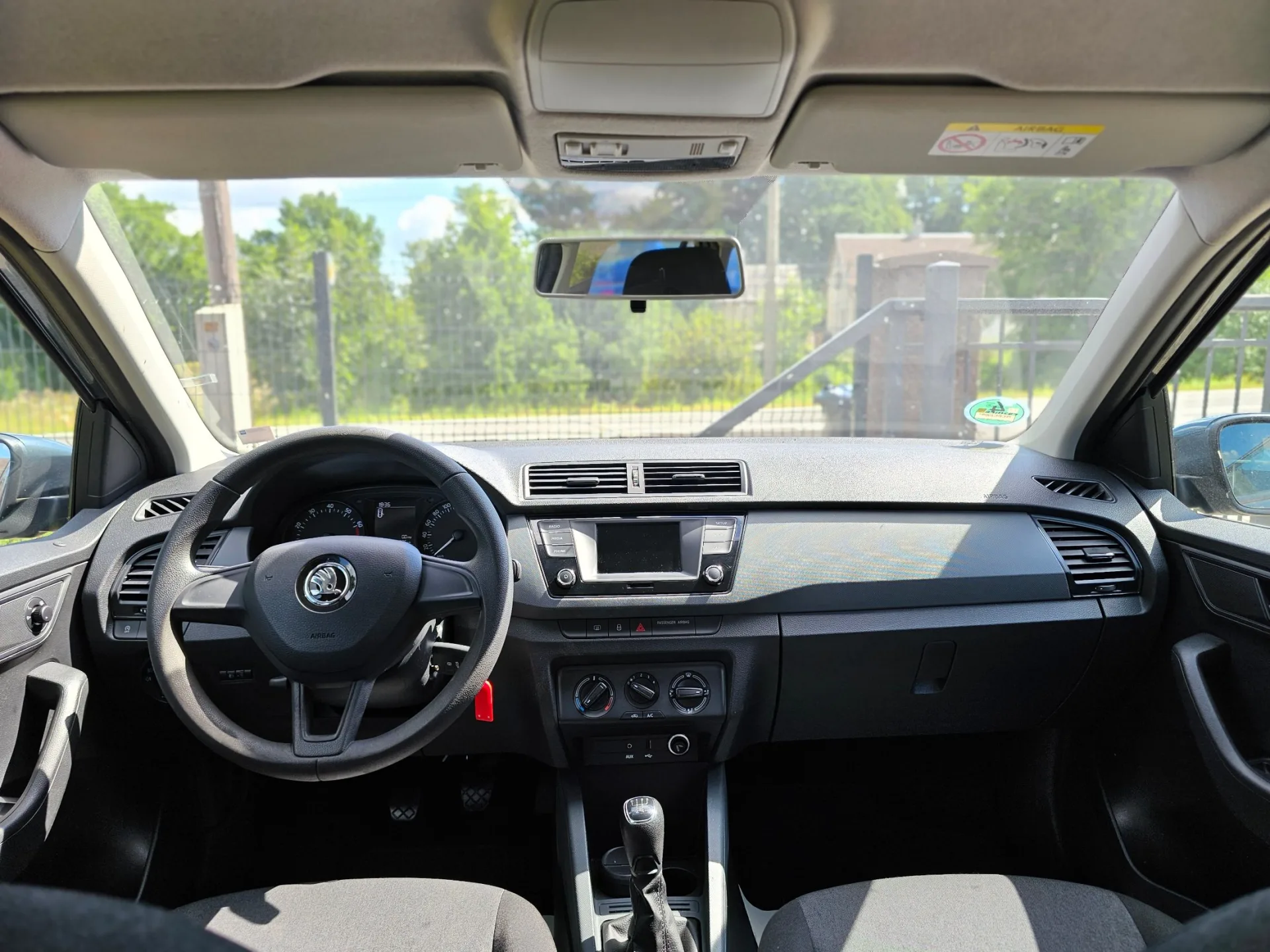 Škoda Fabia III Combi 1.0 TSi (2017, Šedá metalíza) – fotografie vozidla 12 z 22