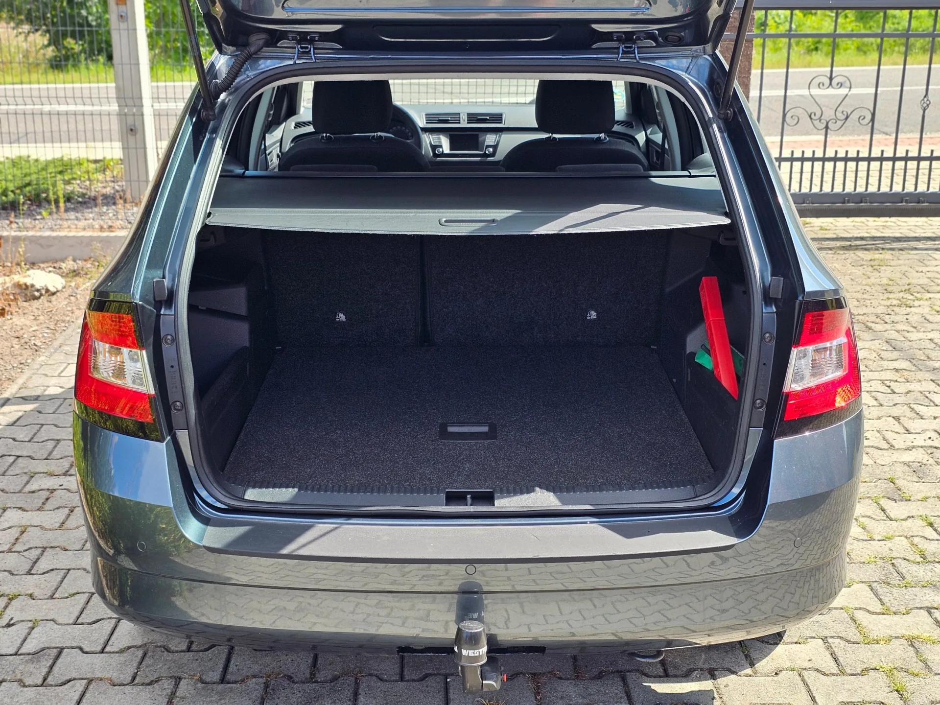 Škoda Fabia III Combi 1.0 TSi (2017, Šedá metalíza) – fotografie vozidla 21 z 22