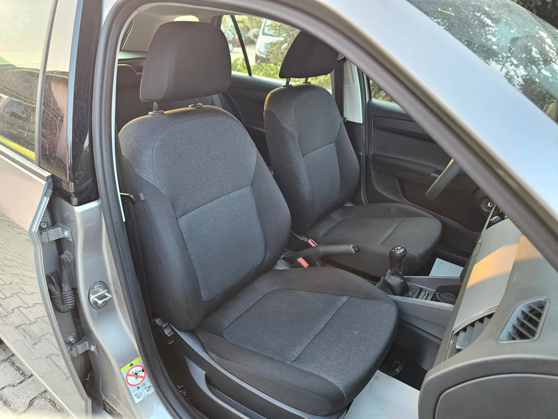 Škoda Fabia III Combi 1.0 MPi (2018, Béžová Cappucino) – fotografie vozidla 14 z 22