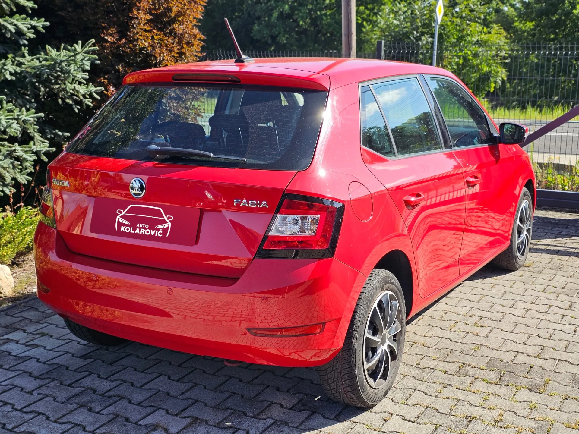 Škoda Fabia III 1.0 TSi (2019, Červená pastelová) – fotografie vozidla 5 z 22