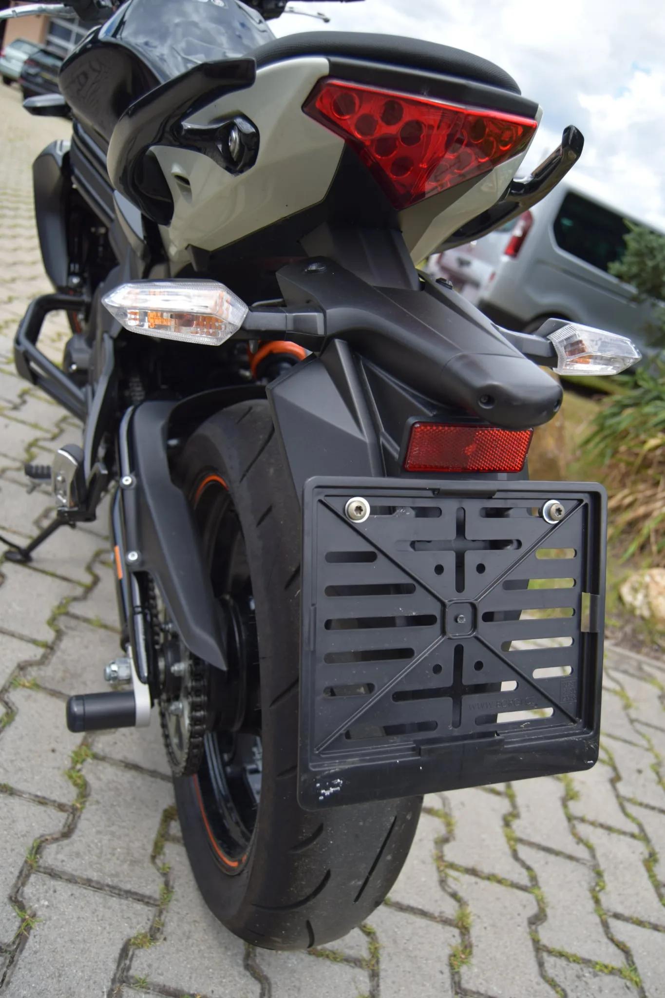 Kawasaki ER-6n 650 (2016, Černá metalíza) – fotografie vozidla 12 z 15
