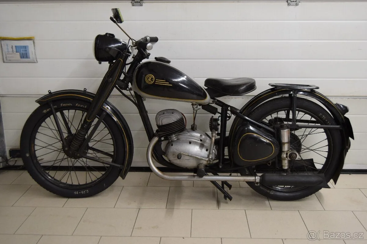ČZ 150C (1951) – fotografie vozidla 3 z 4