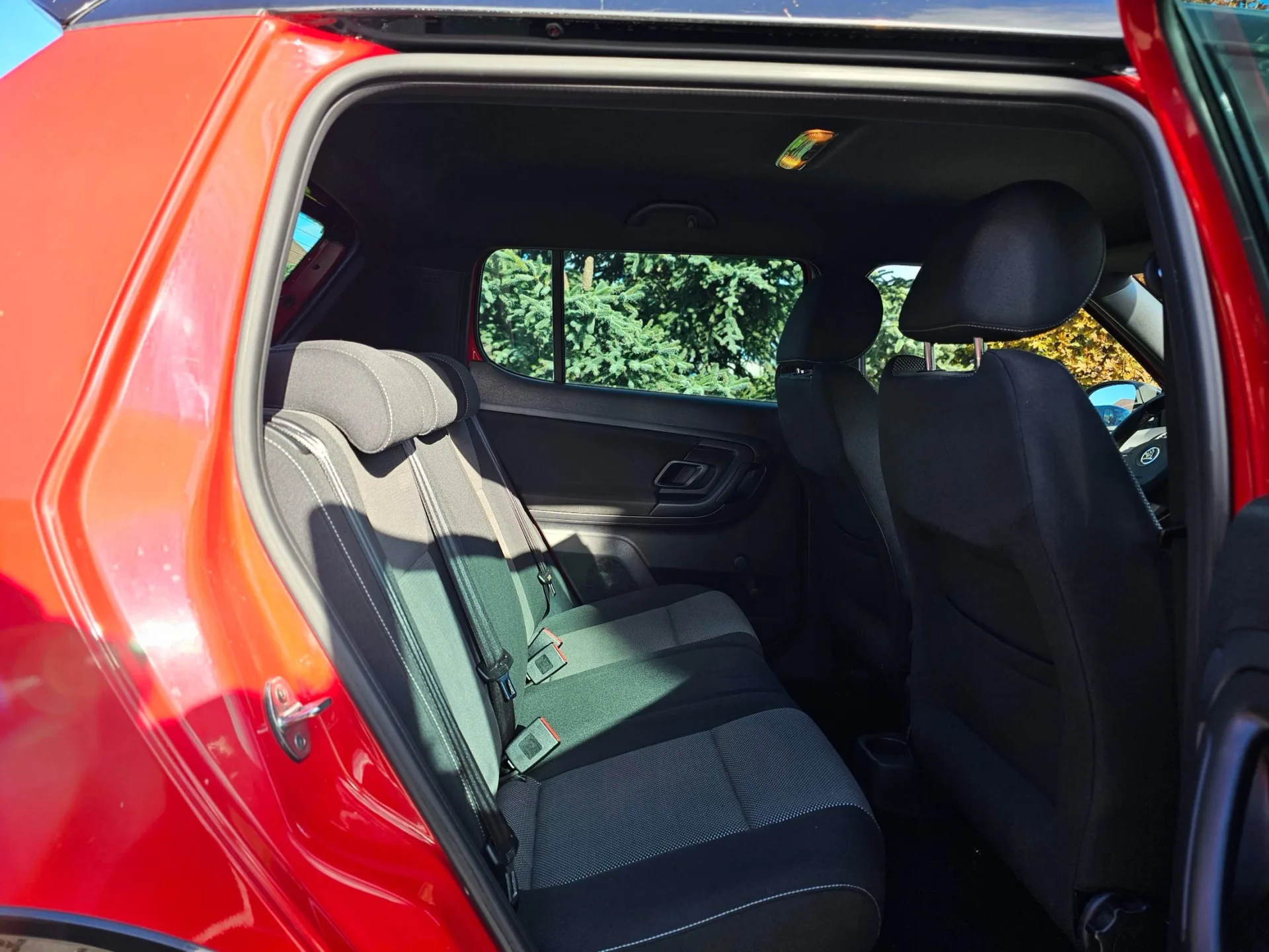 Škoda Fabia II 1.2 TSi Monte Carlo (2014, Červená) – fotografie vozidla 17 z 20